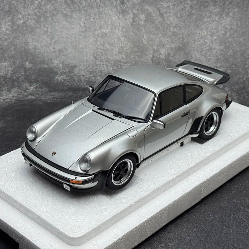 1:18 Porsche 911 (930) Turbo 3.0