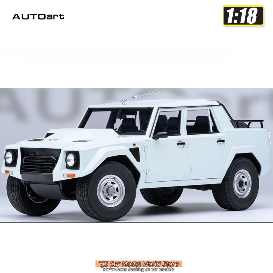 1:18 Lamborghini LM002