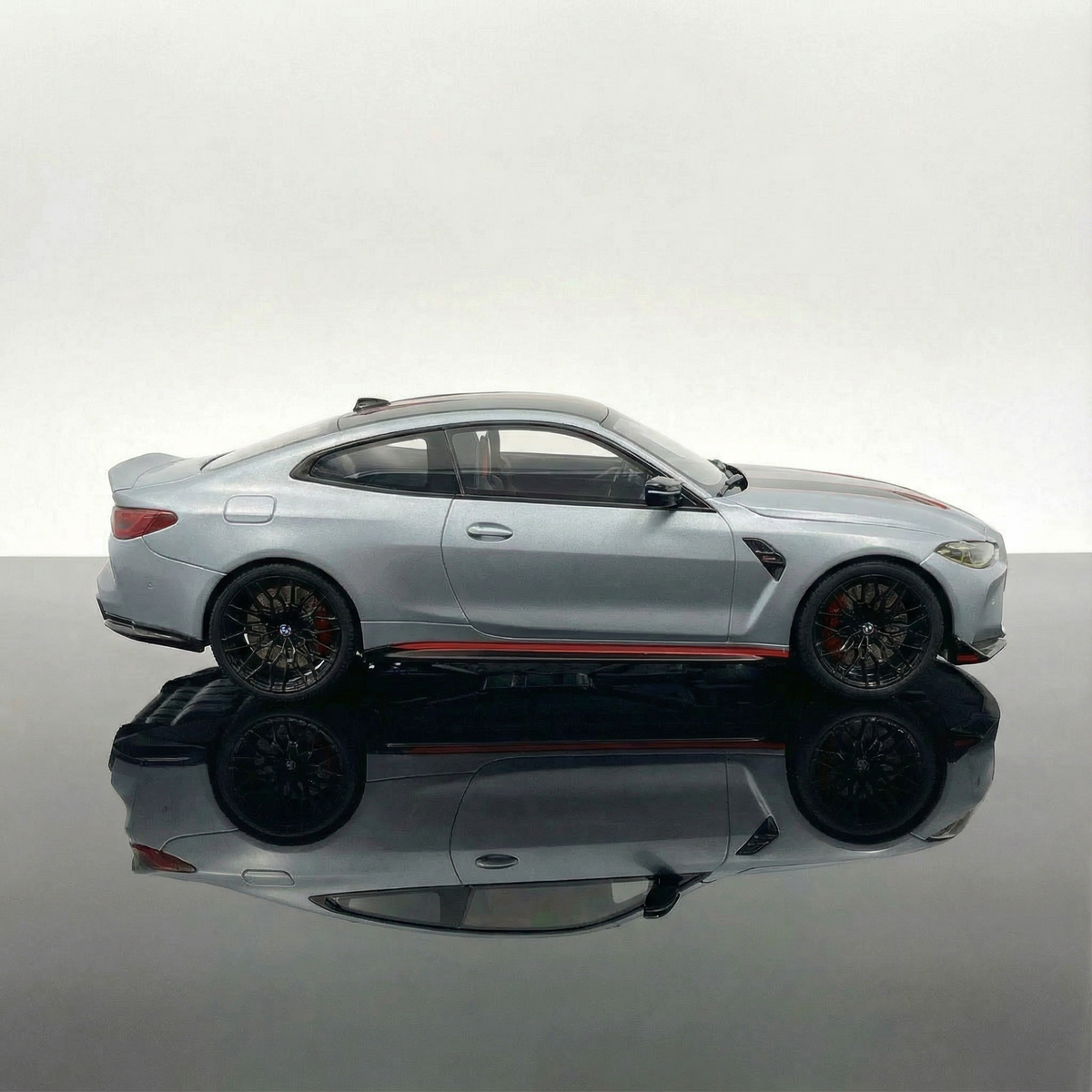 BMW M4 CSL G82
