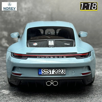 1:18 Porsche  911 S/T 2023