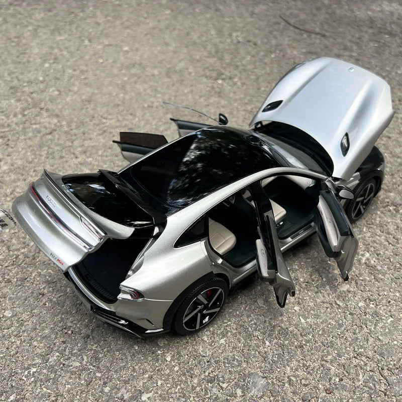 1:18 Xiaomi Yu7