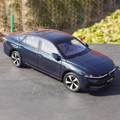 1:18 Volkswagen 2024 Magotan B9