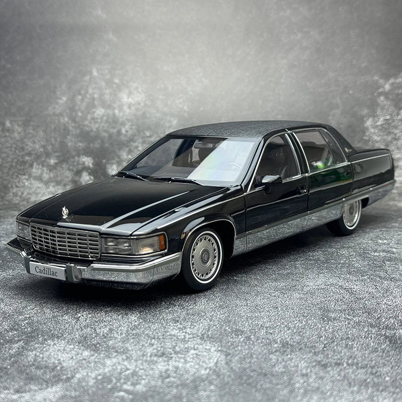 1:18 Cadillac Fleetwood