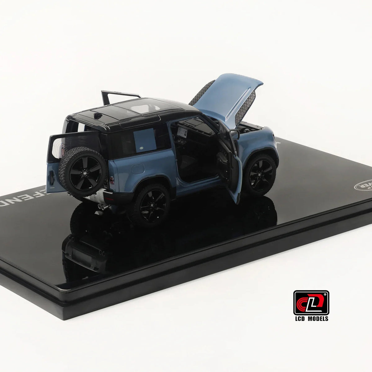 1:43 Land Rover Defender 90