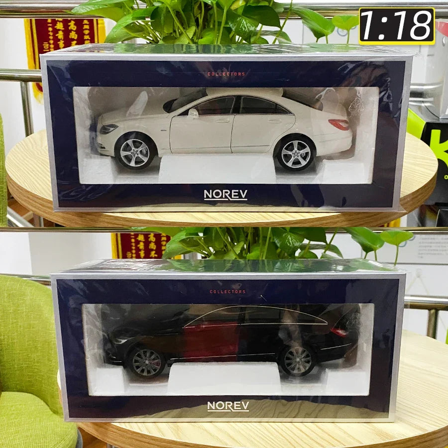 1:18 Mercedes-Benz CLS 2011