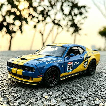 1:24 Dodge Challenger SRT Hellcat WIDEBODY
