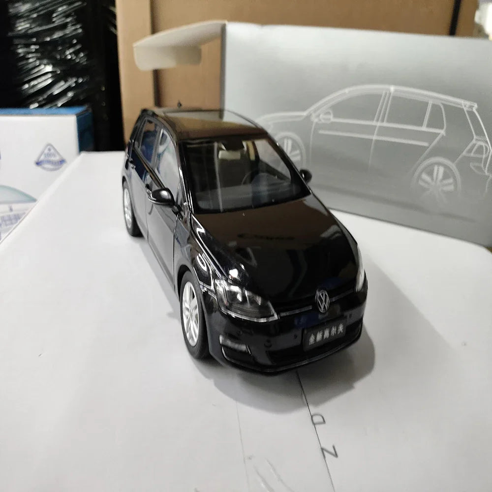 1:18 Volkswagen Golf 7 2014