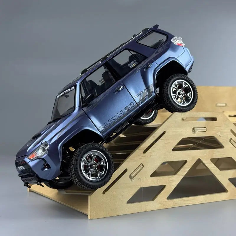 1:18 Toyota 4Runner new product HG4-209