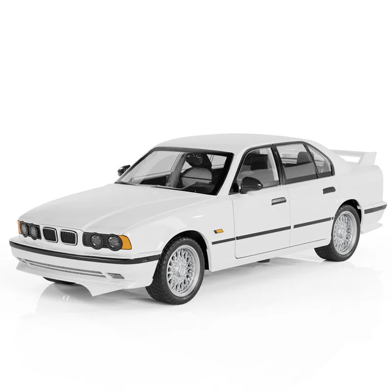 1:24 BMW M5 E34 1989