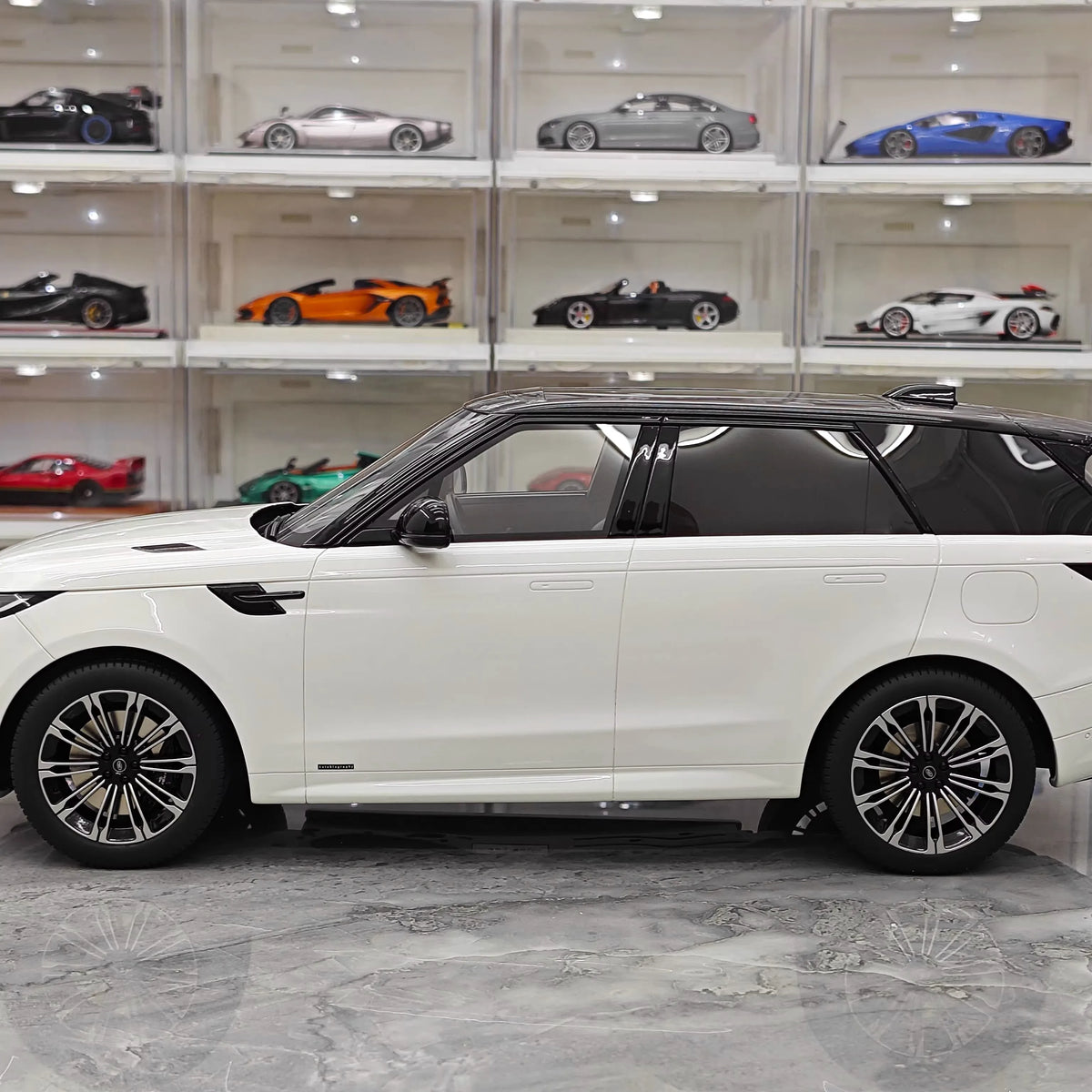 1:12 Land Rover Range Rover Sport Limited Edition