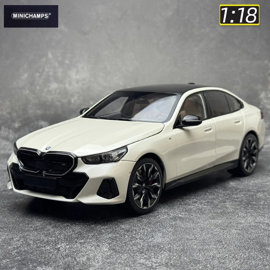 1:18 2024 BMW M3 M4  i5