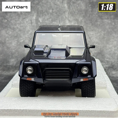 1:18 Lamborghini LM002 1986