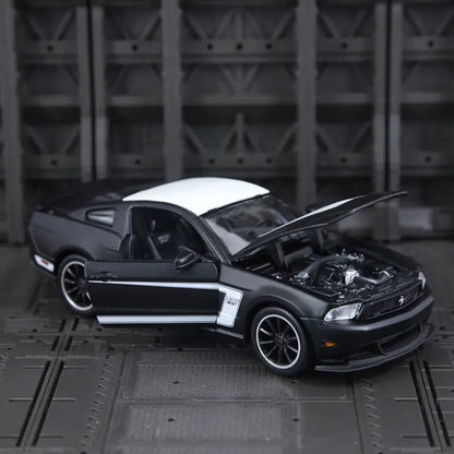 1:24 Ford Mustang BOSS 302