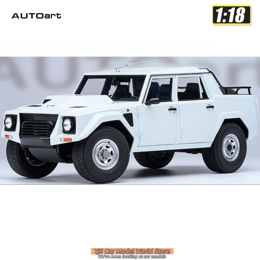 1:18 Lamborghini LM002