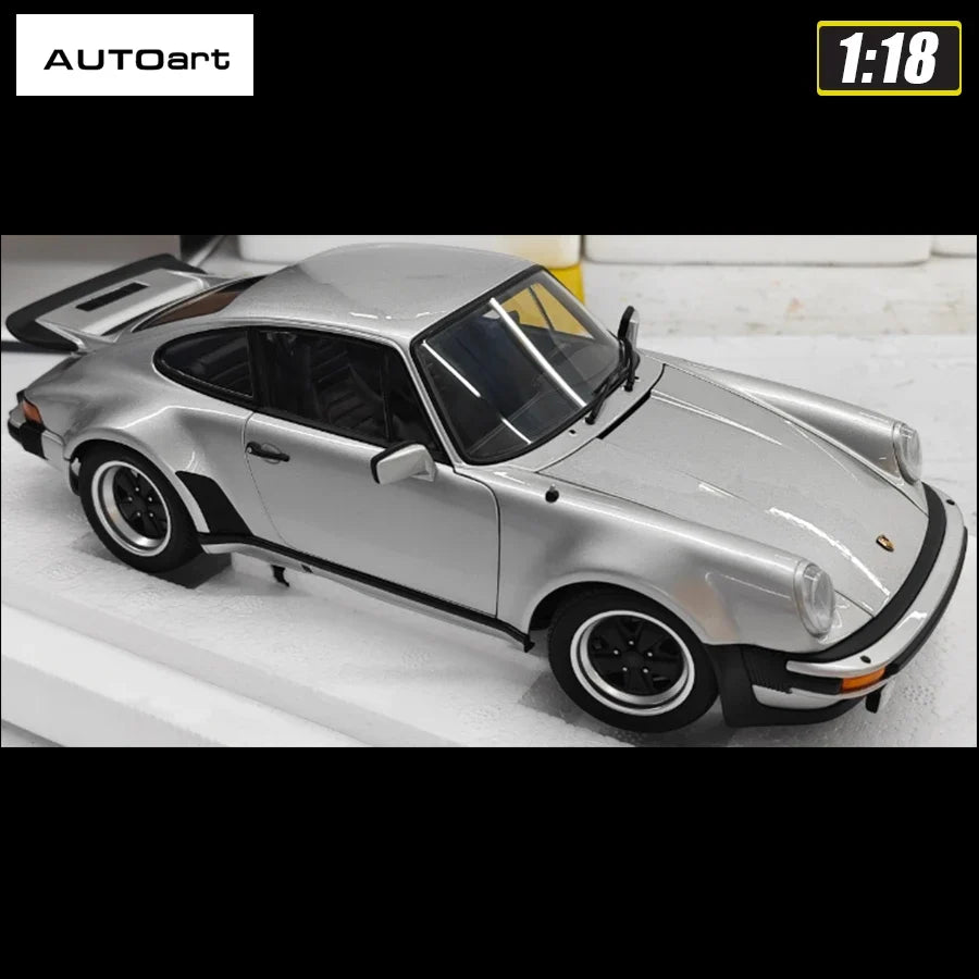 1:18 PORSCHE 911(930) TURBO 3.0
