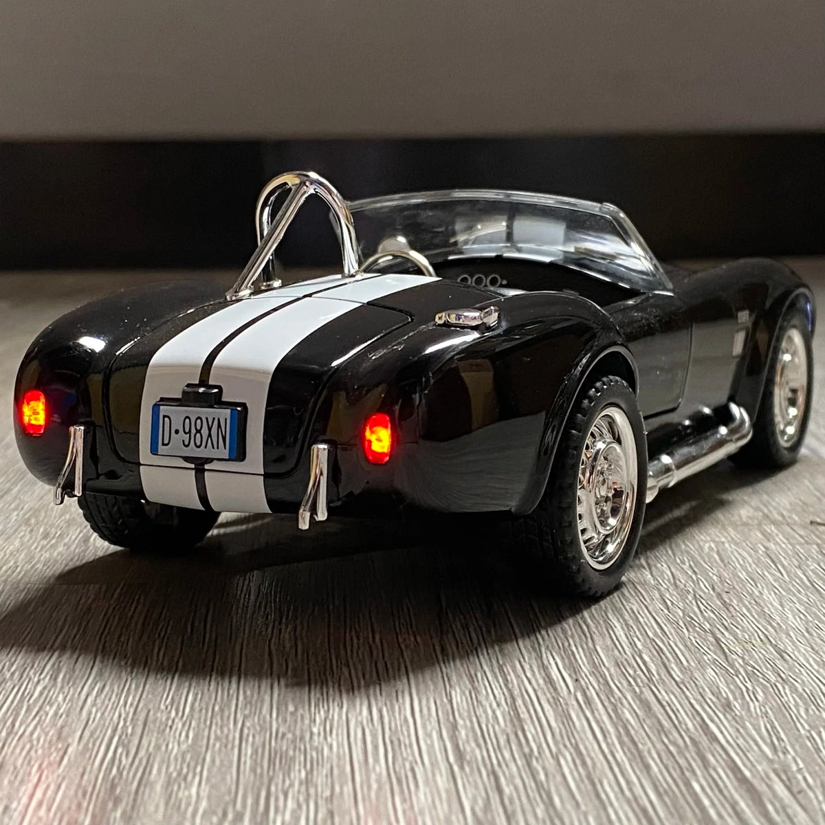1:22 Ford Shelby Cobra 1965