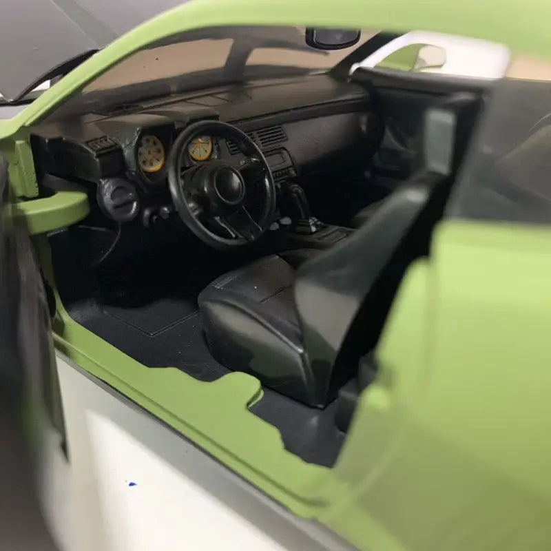 1:24 Chevrolet Camaro 2010