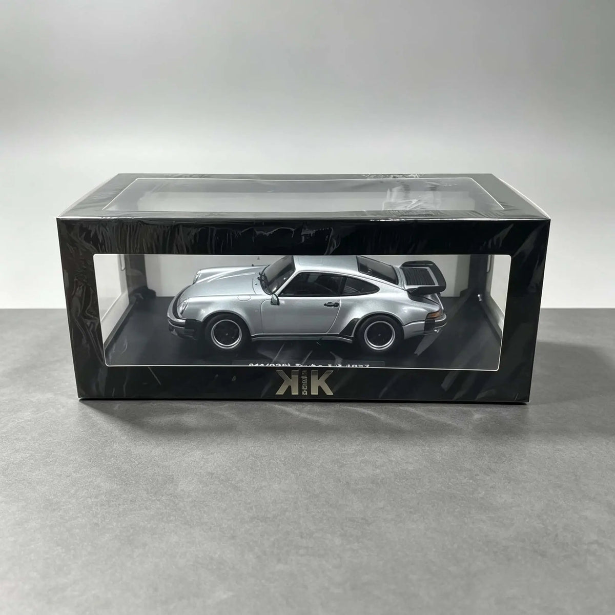 1:18 Porsche 911 930 Turbo 33 1977
