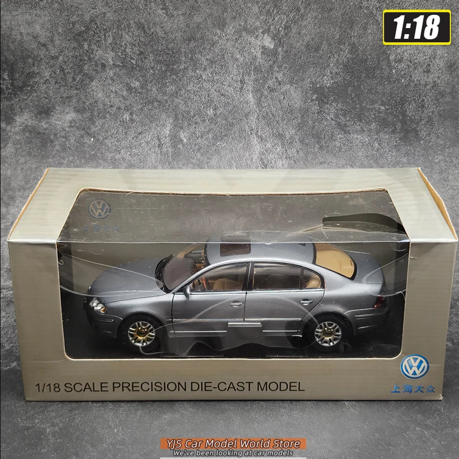 1:18 2006 Volkswagen Passat B5
