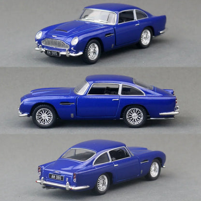 1:38 Aston Martin DB5
