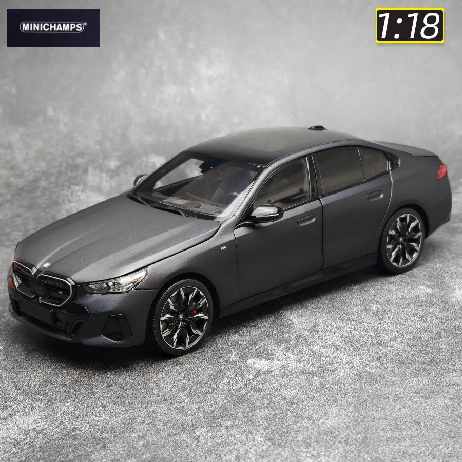 1:18 2024 BMW M3 M4  i5