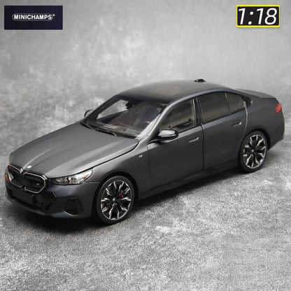 1:18 2024 BMW M3 M4  i5