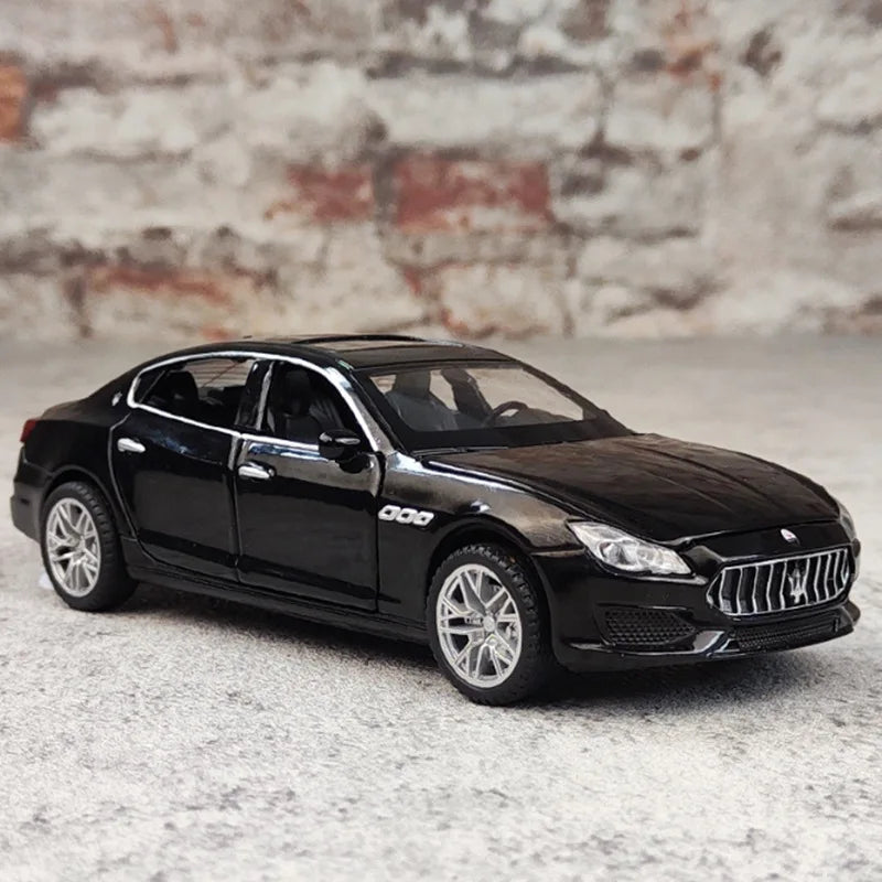 1:32 Maserati Quattroporte