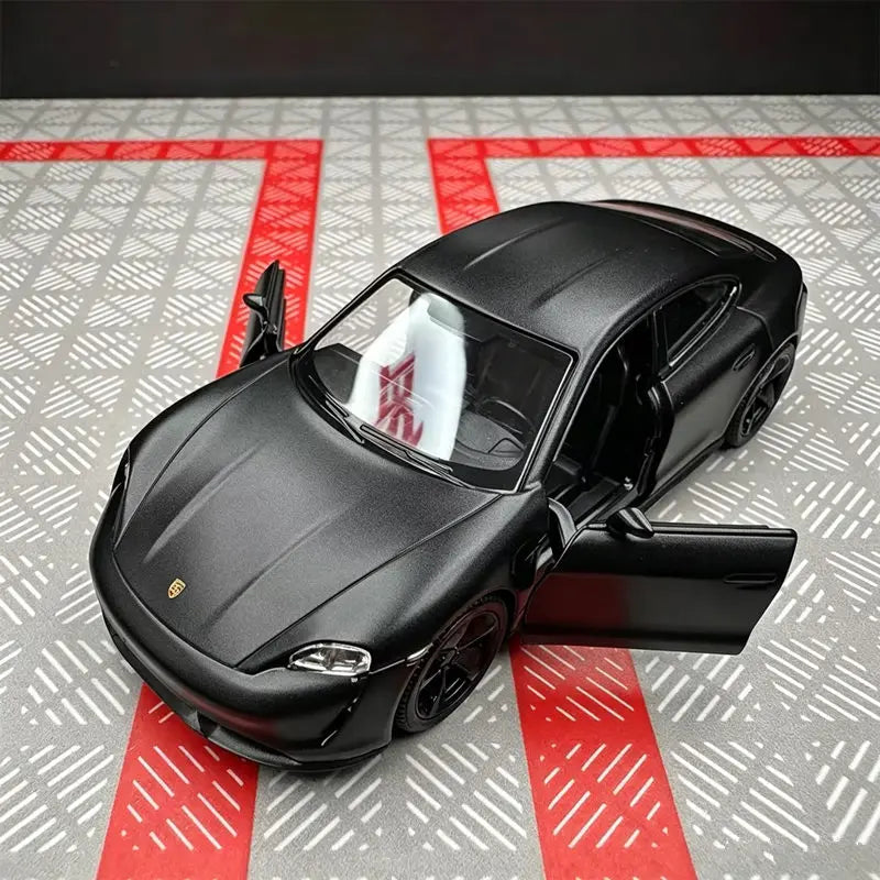 1:36 Porsche Taycan Turbo S Coupe