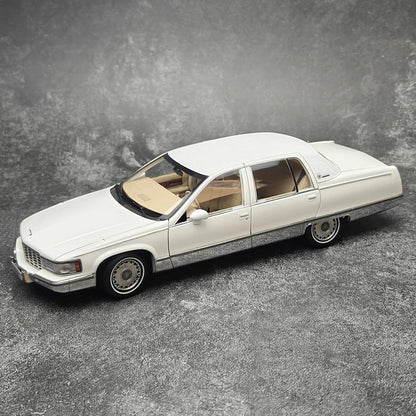 1:18 Cadillac Fleetwood