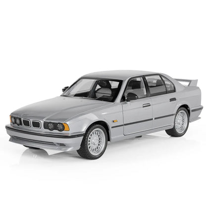 1:24 BMW M5 E34 1989