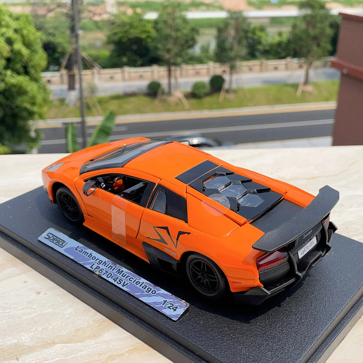 1:24 Lamborghini Lp 670