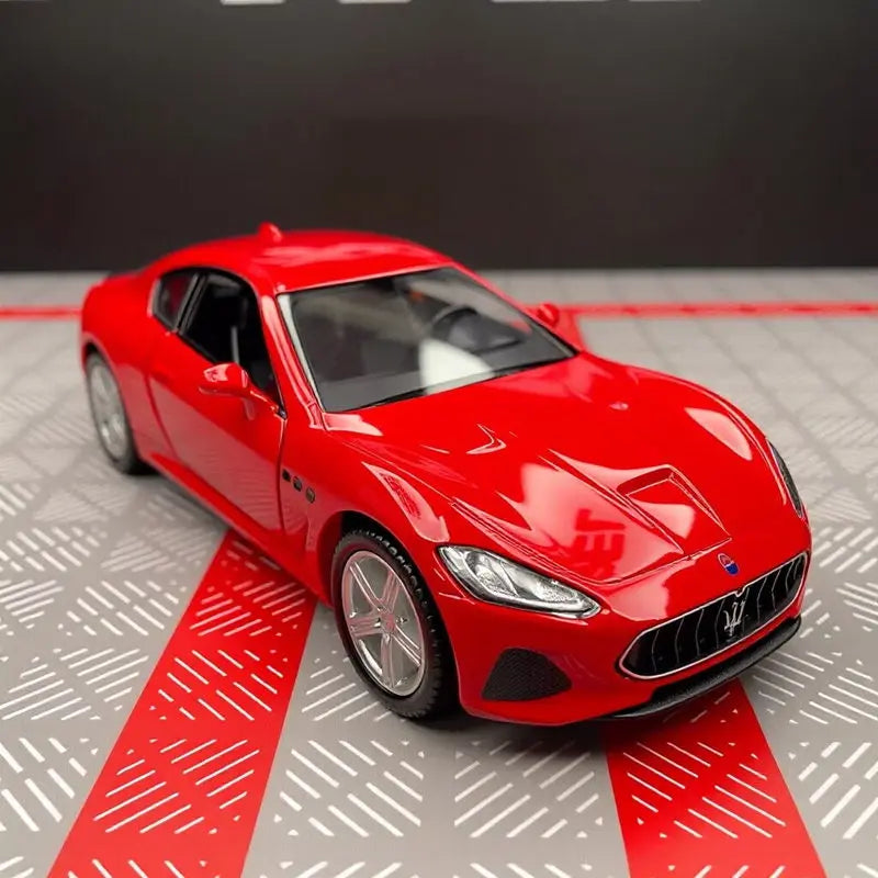 1:36 Maserati GT GranTurismo Coupe