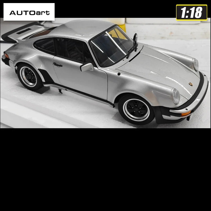 1:18 PORSCHE 911(930) TURBO 3.0