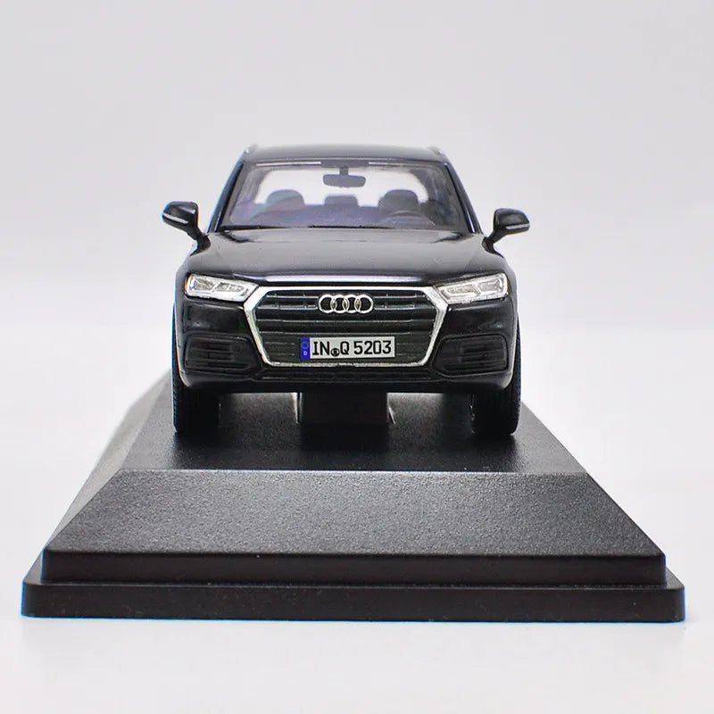 1:43 AUDI Q5 2017