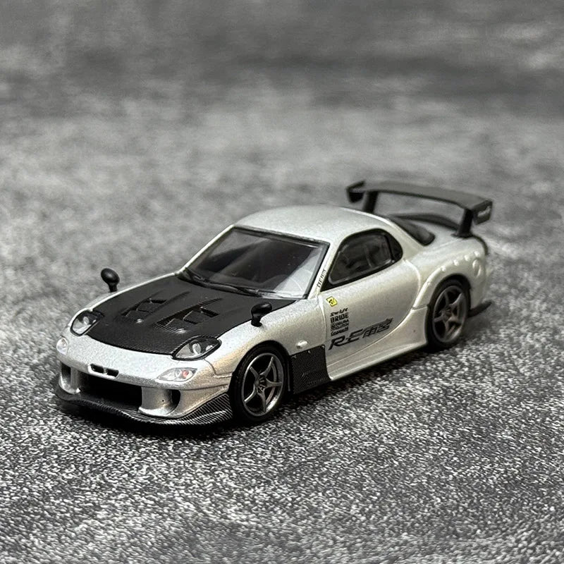 1:64 NISSAN Mazda RX-7 Shelby GT500