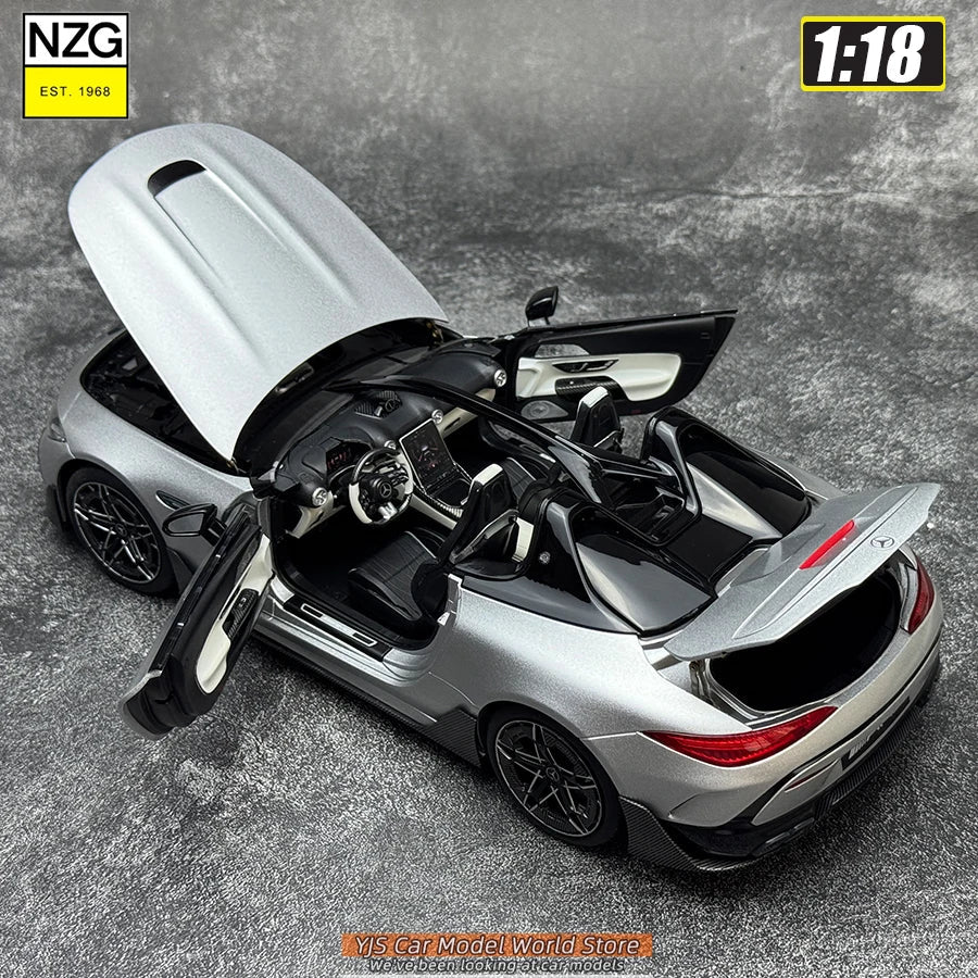 1:18 Mercedes-Benz AMG PURESPEED