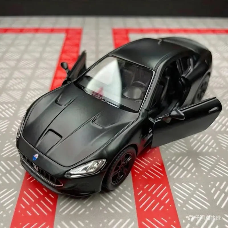 1:36 Maserati GT GranTurismo Coupe