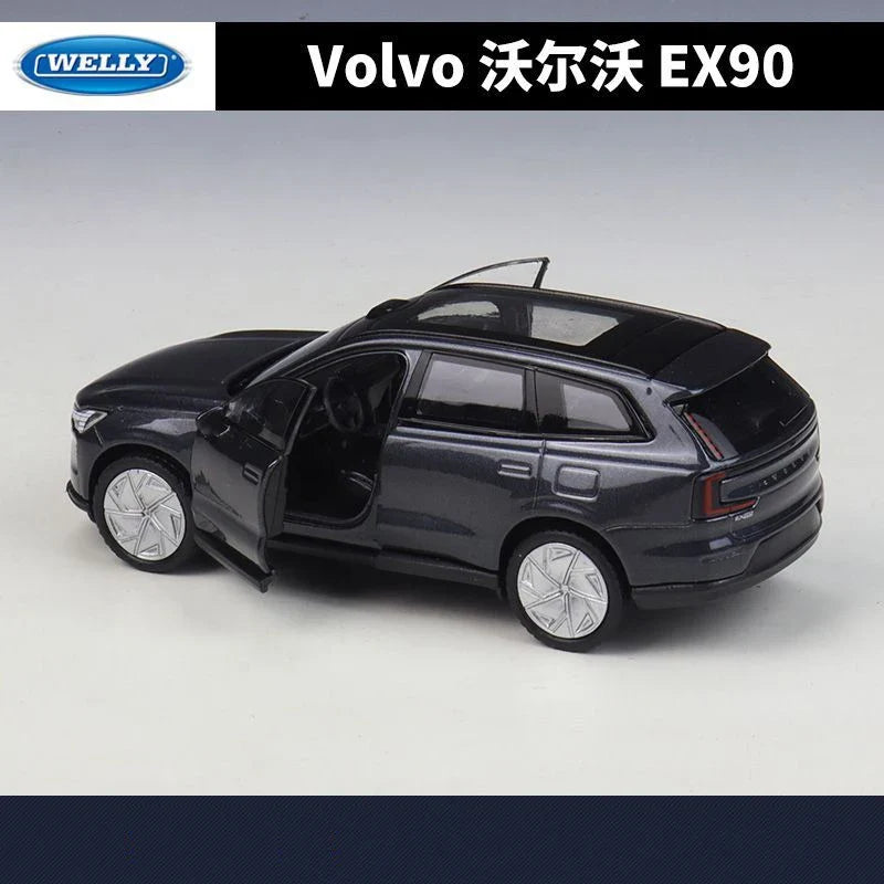1:36 Volvo EX90 E