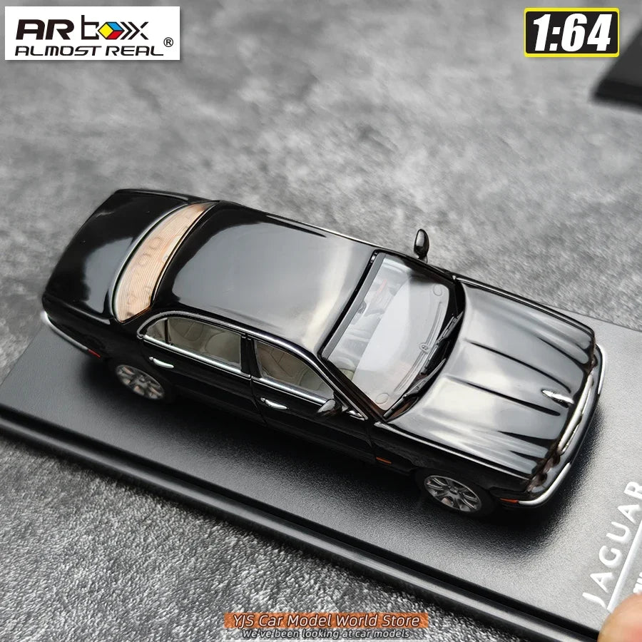 1:64  Jaguar XJ6  X350