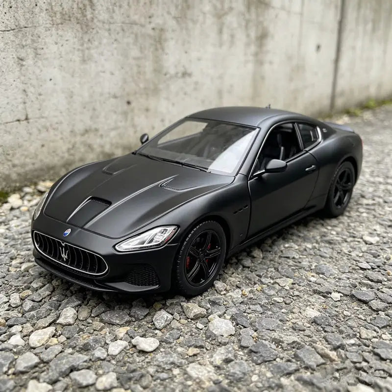 1:36 Maserati GT GranTurismo Coupe