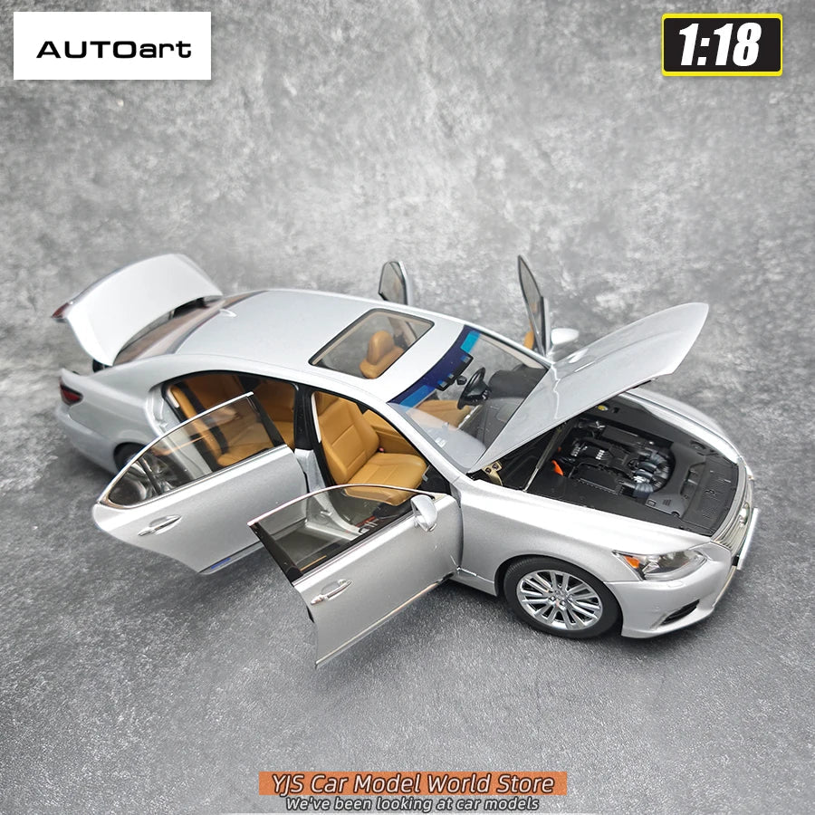 1:18 Lexus LS600hL