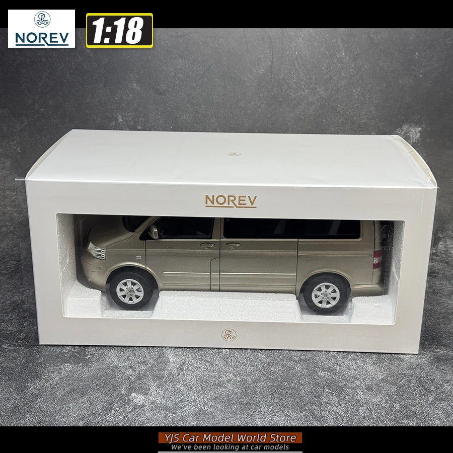 1:18 VW Transporter 2003 Deutsche Post - VW Multivan 2023 Business Van