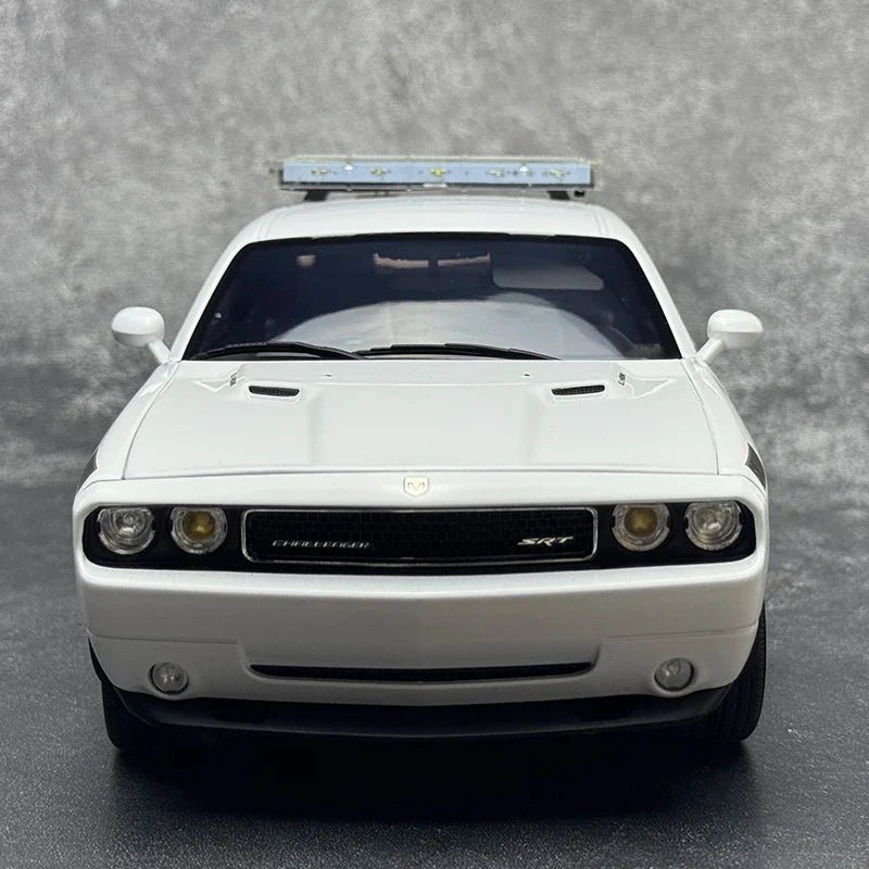 1:18 2010 SRT8 Dodge Challenger