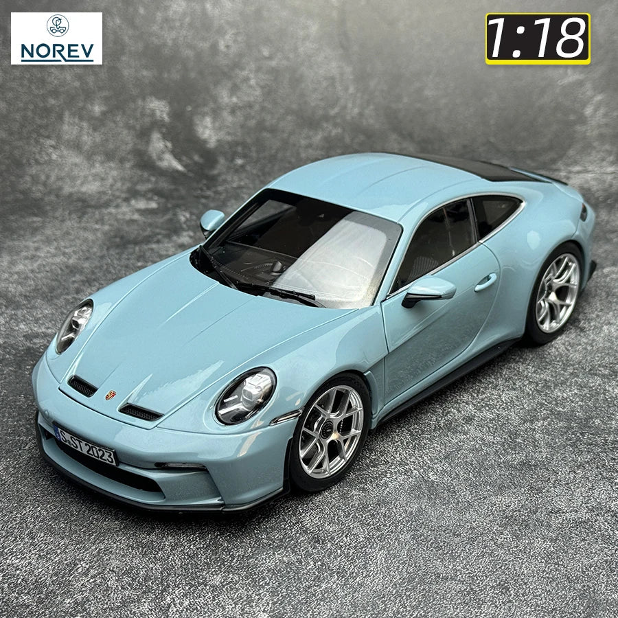 1:18 Porsche  911 S/T 2023