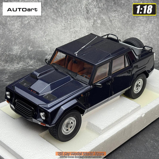 1:18 Lamborghini LM002 1986