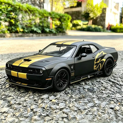 1:24 Dodge Challenger SRT Hellcat WIDEBODY