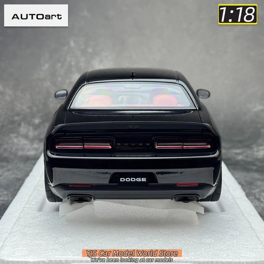1:18 Dodge Challenger SRT 2023 Hellcat Widebody 2018