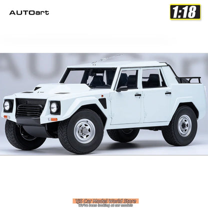 1:18 Lamborghini LM002