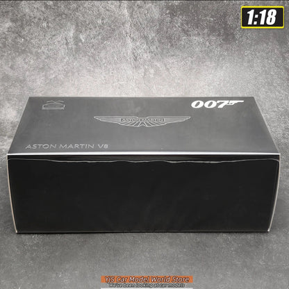 1:18 Aston Martin V8