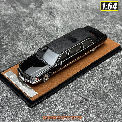 1:64 Cadillac Fleetwood